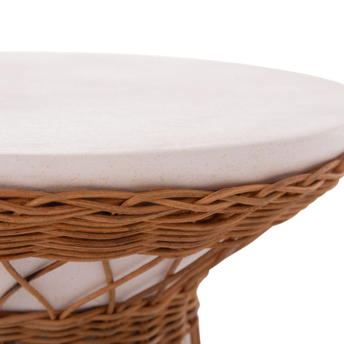 ΒΟΗΘΗΤΙΚΟ ΤΡΑΠΕΖΙ ΣΤΡΟΓΓΥΛΟ DELIA HM18167.02 FIBER CEMENT ΛΕΥΚΟ & RATTAN Φ40x45Υεκ-7